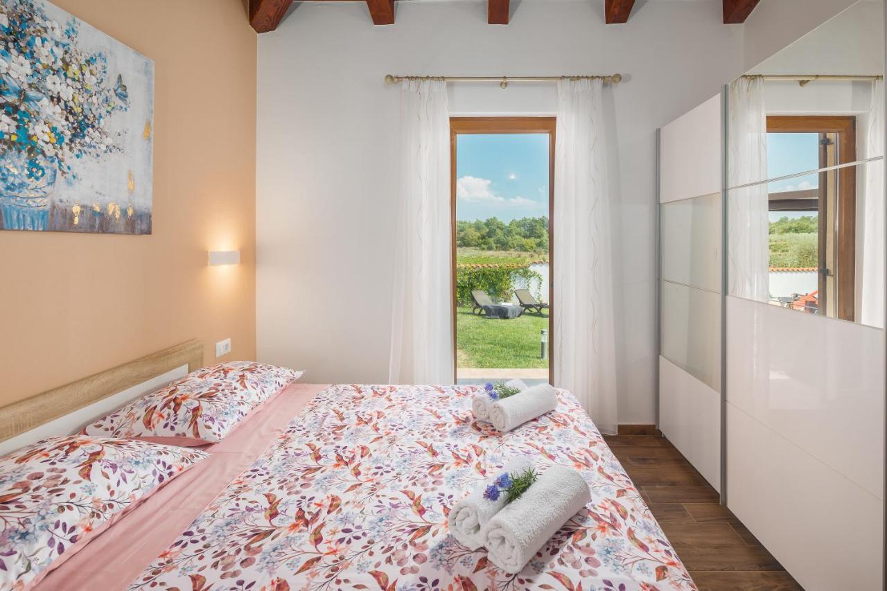 Villa Gracia Sveti Lovrec Pazenaticki Luaran gambar