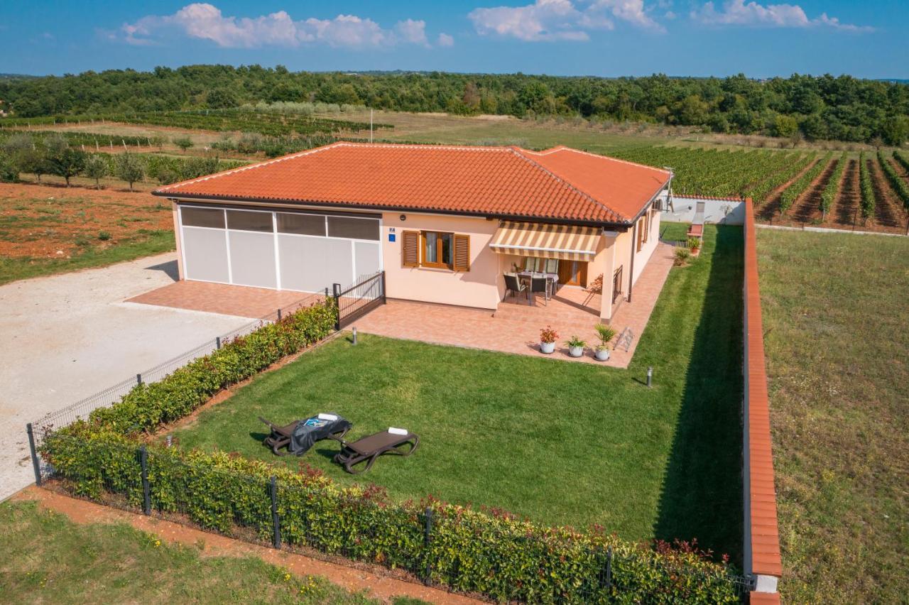 Villa Gracia Sveti Lovrec Pazenaticki Luaran gambar