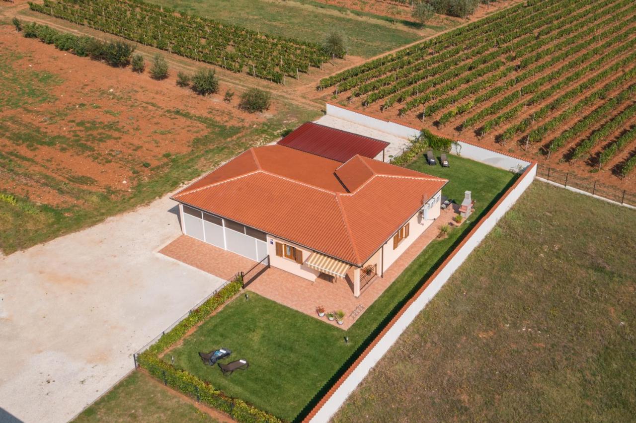 Villa Gracia Sveti Lovrec Pazenaticki Luaran gambar